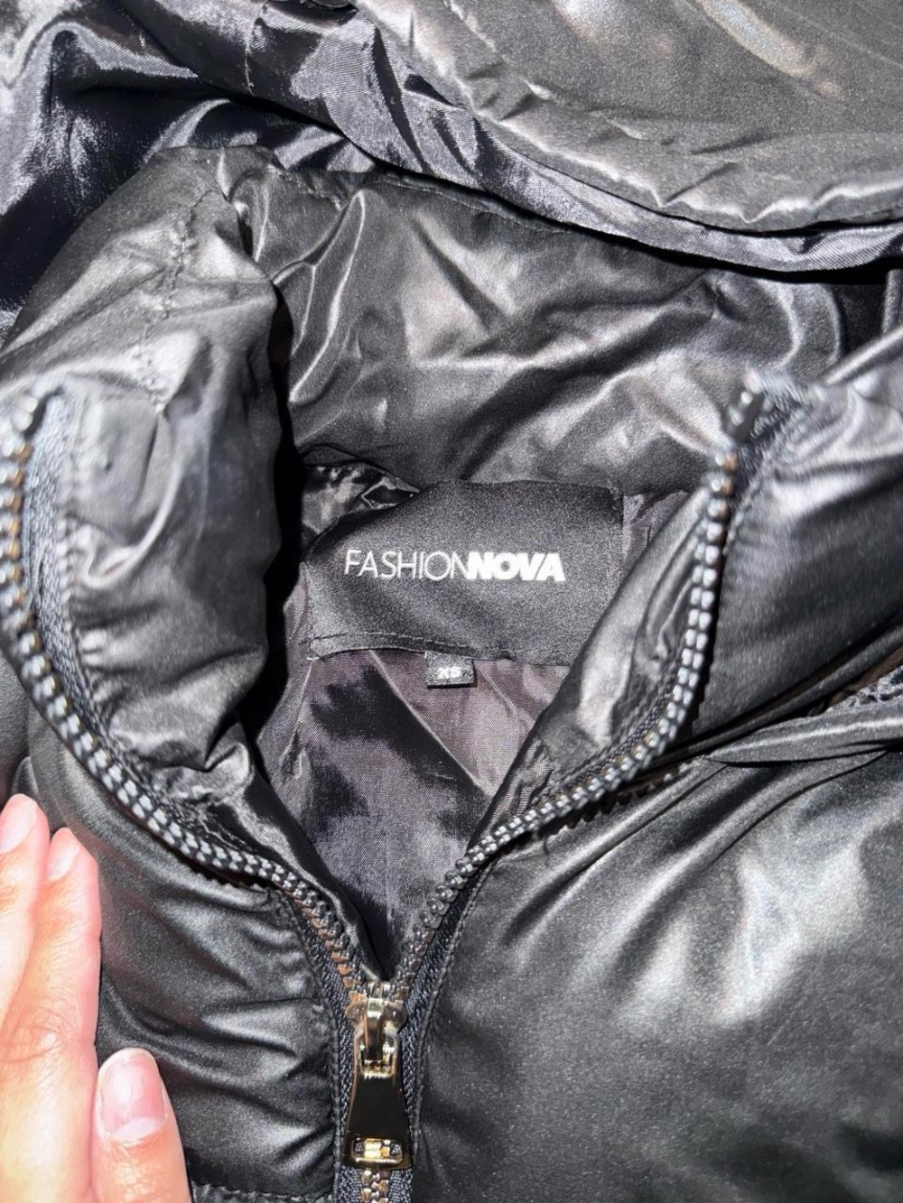Black Hooded Puffer Jacket - Picture 3 of 3